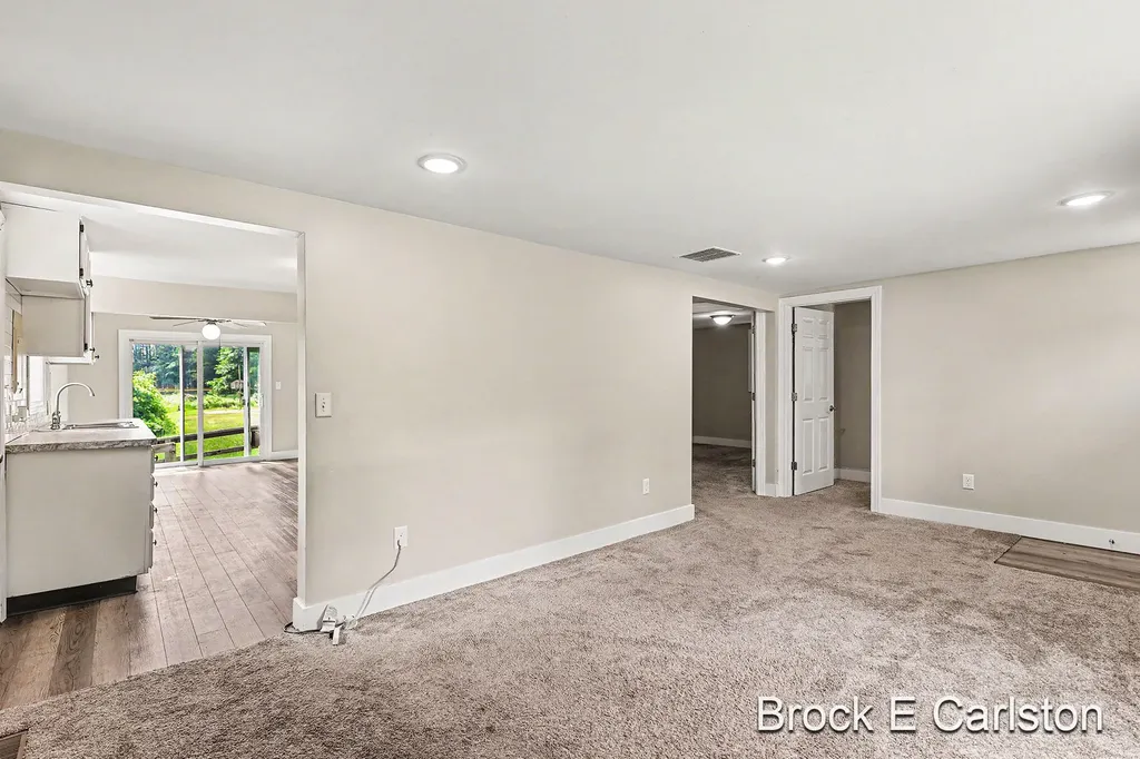 643 E Sternberg Road Norton Shores City MI 49441