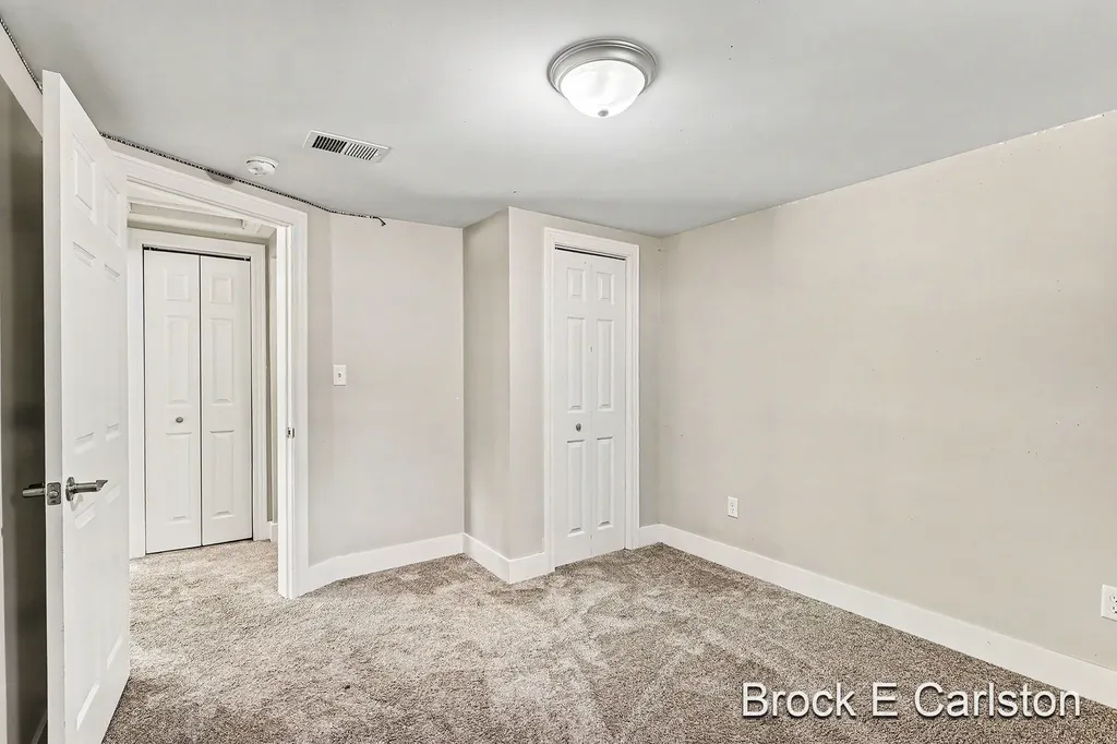 643 E Sternberg Road Norton Shores City MI 49441