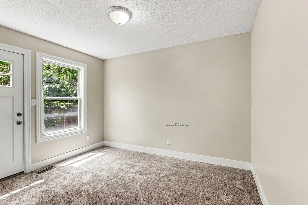 643 E Sternberg Road Norton Shores City MI 49441