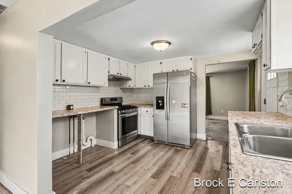 643 E Sternberg Road Norton Shores City MI 49441