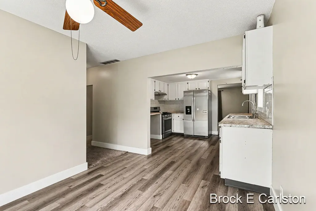643 E Sternberg Road Norton Shores City MI 49441