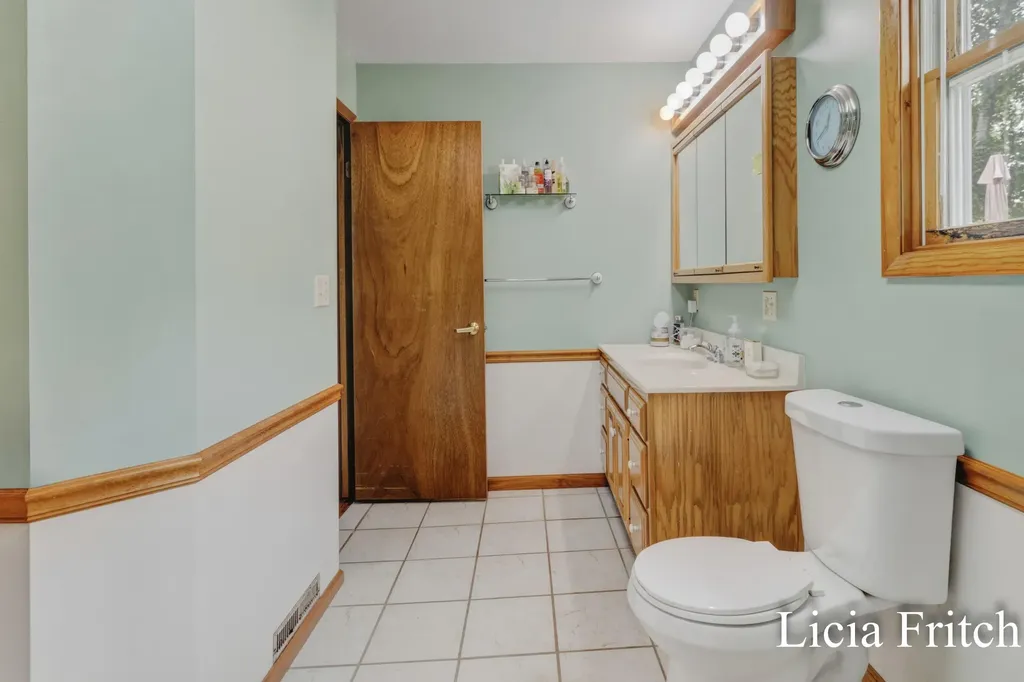 9016 E M 20 Newfield Township MI 49421