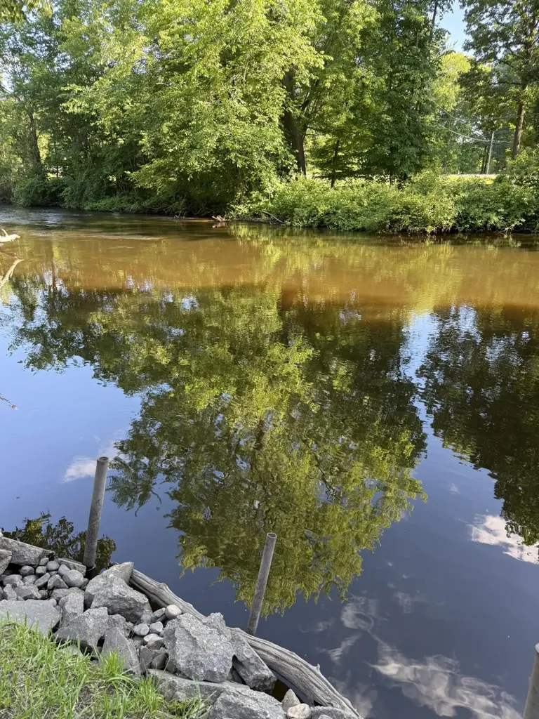 9016 E M 20 Newfield Township MI 49421