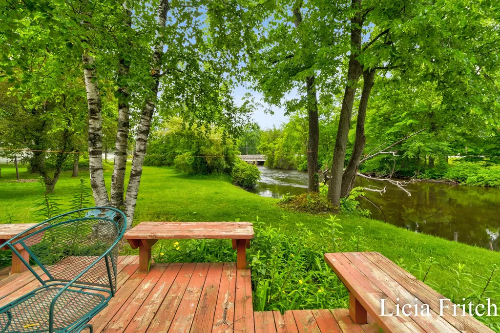 9016 E M 20 Newfield Township MI 49421