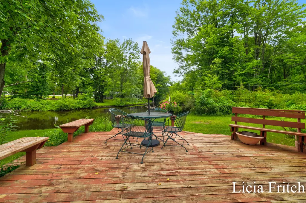 9016 E M 20 Newfield Township MI 49421