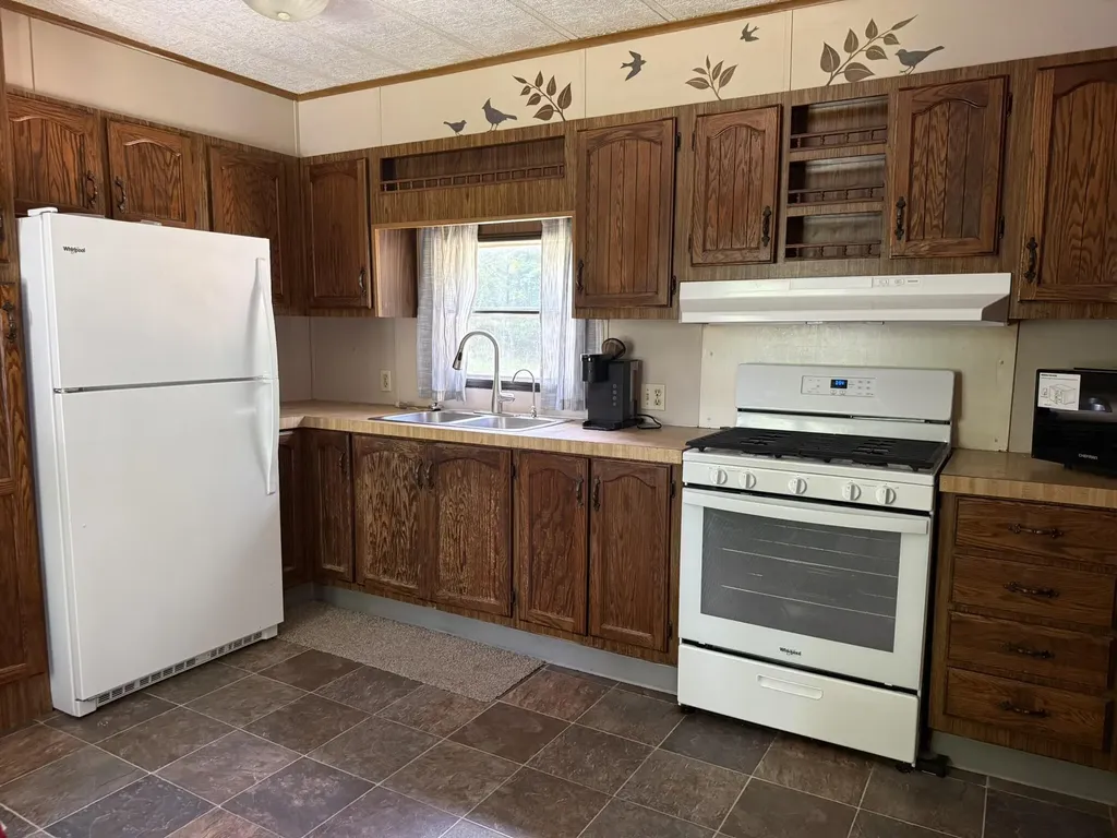 9034 E M 20 Newfield Township MI 49421