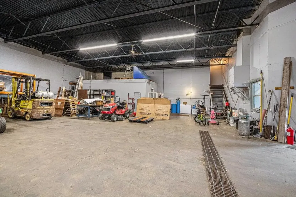 2202 Plaza Drive Benton Charter Township MI 49022