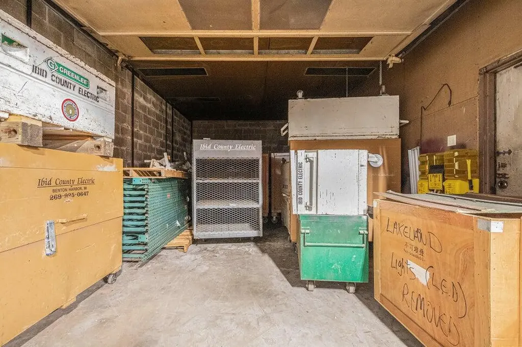 2202 Plaza Drive Benton Charter Township MI 49022