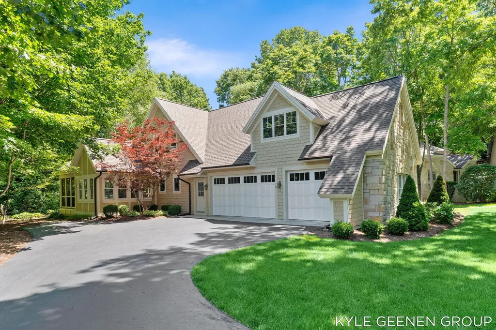 593 Old Macatawa Court Park Township MI 49423