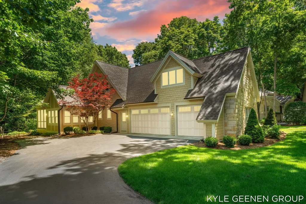 593 Old Macatawa Court Park Township MI 49423