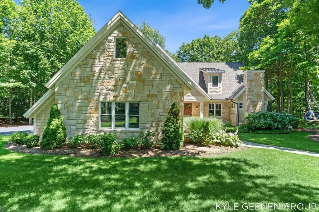593 Old Macatawa Court Park Township MI 49423
