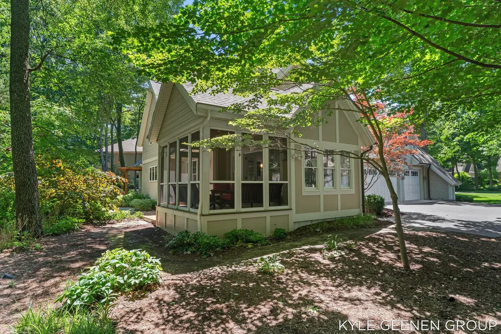 593 Old Macatawa Court Park Township MI 49423