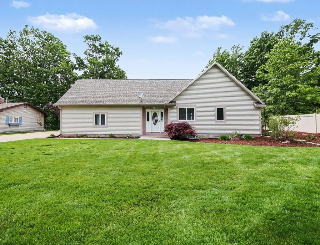 4449 Park Street Fruitland Township MI 49461