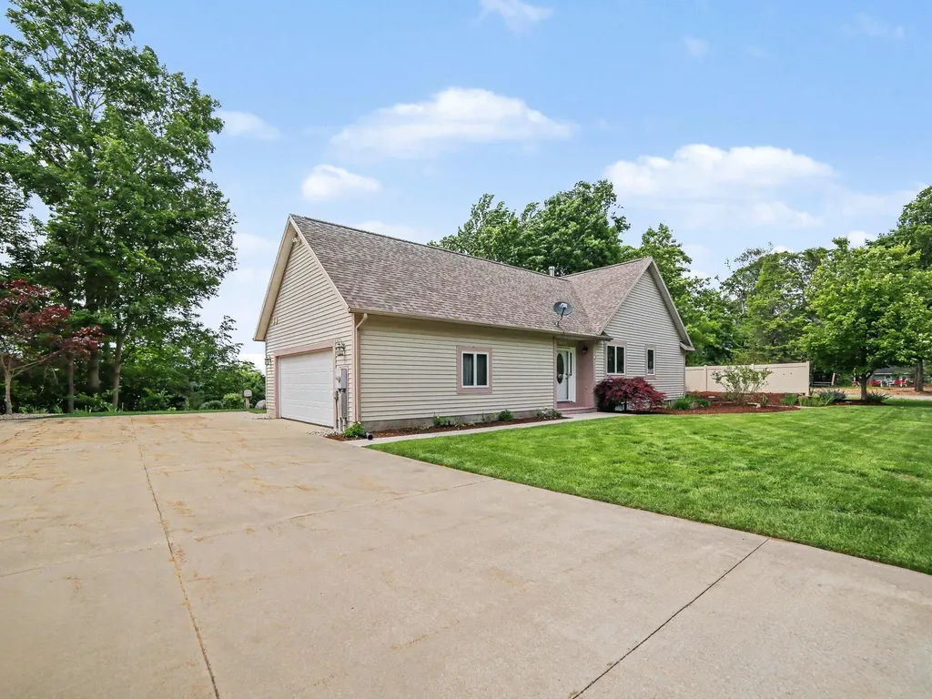 4449 Park Street Fruitland Township MI 49461
