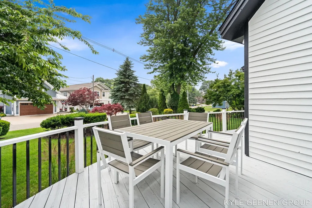 1729 Waukazoo Drive Park Township MI 49424