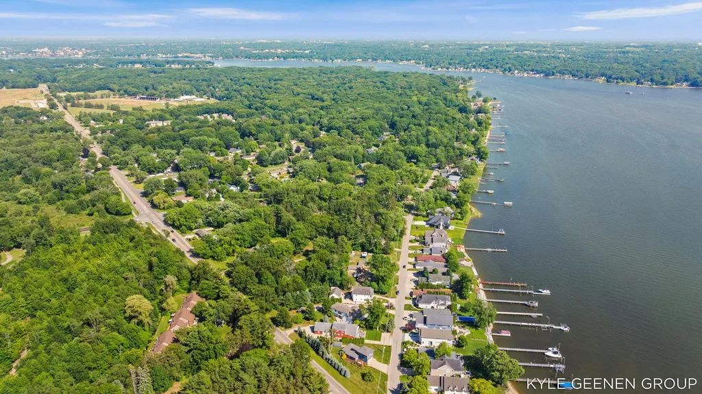 1729 Waukazoo Drive Park Township MI 49424