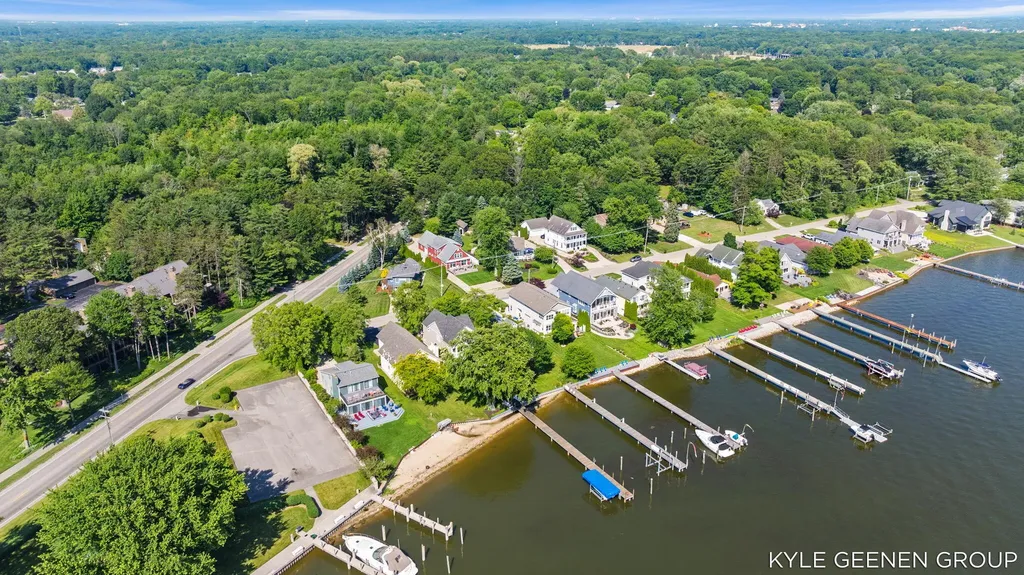 1729 Waukazoo Drive Park Township MI 49424