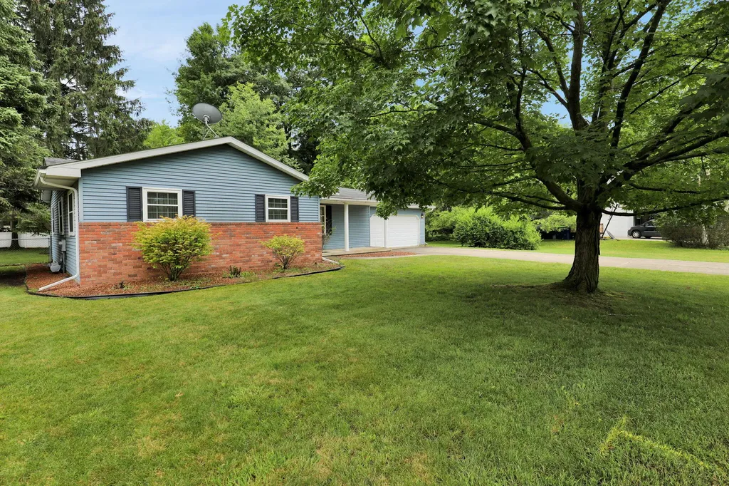 7701 Laurie Lane S Thomas Township MI 48609