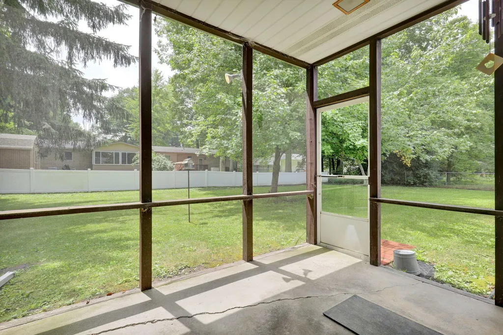 7701 Laurie Lane S Thomas Township MI 48609