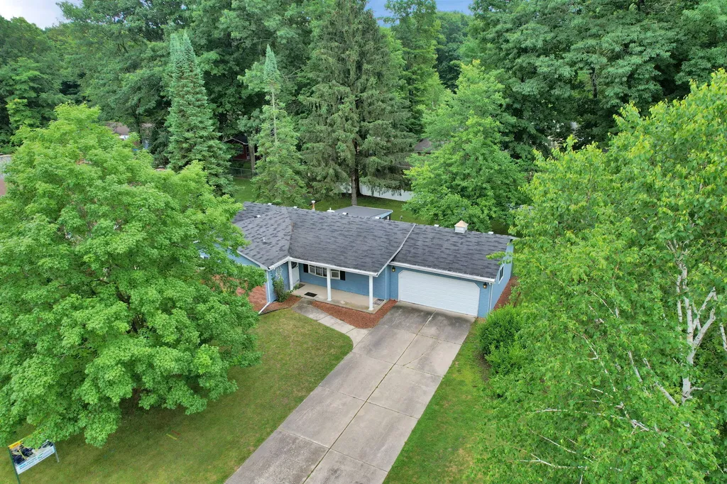 7701 Laurie Lane S Thomas Township MI 48609