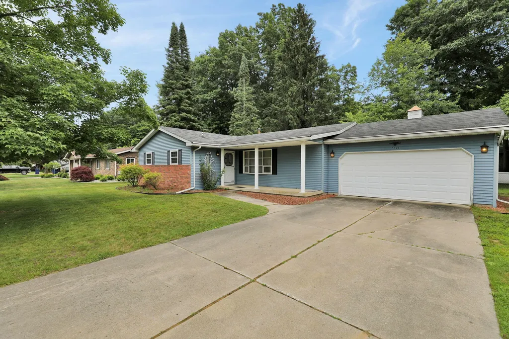 7701 Laurie Lane S Thomas Township MI 48609