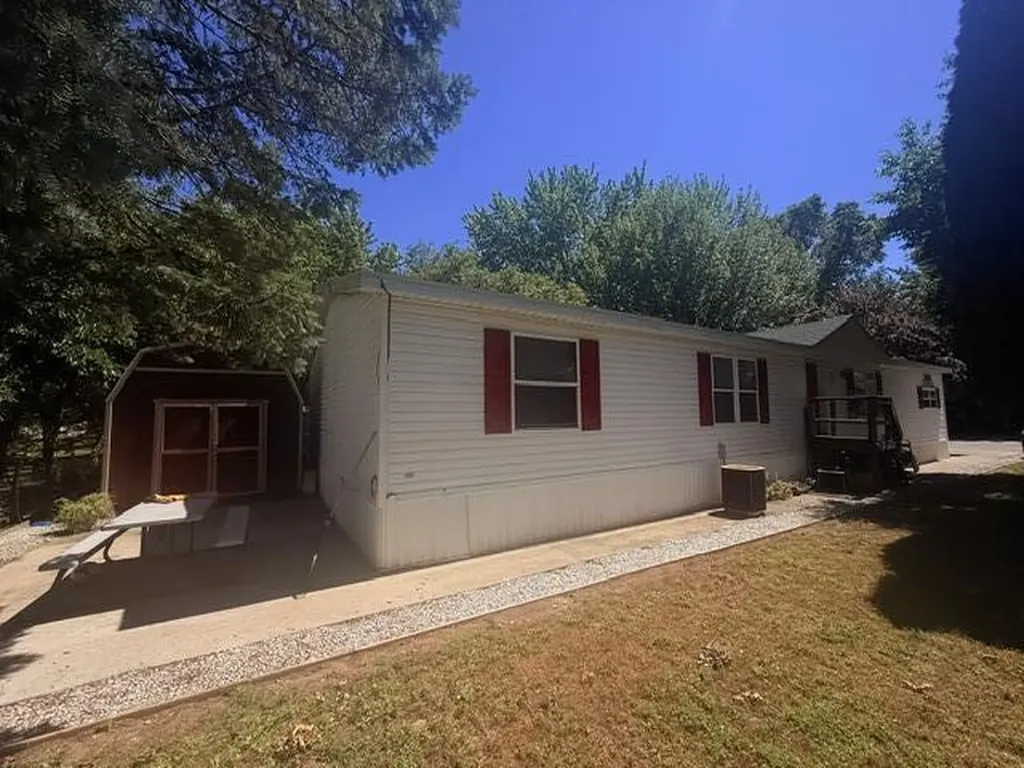 3611 Butternut Drive Holland Charter Township MI 49424
