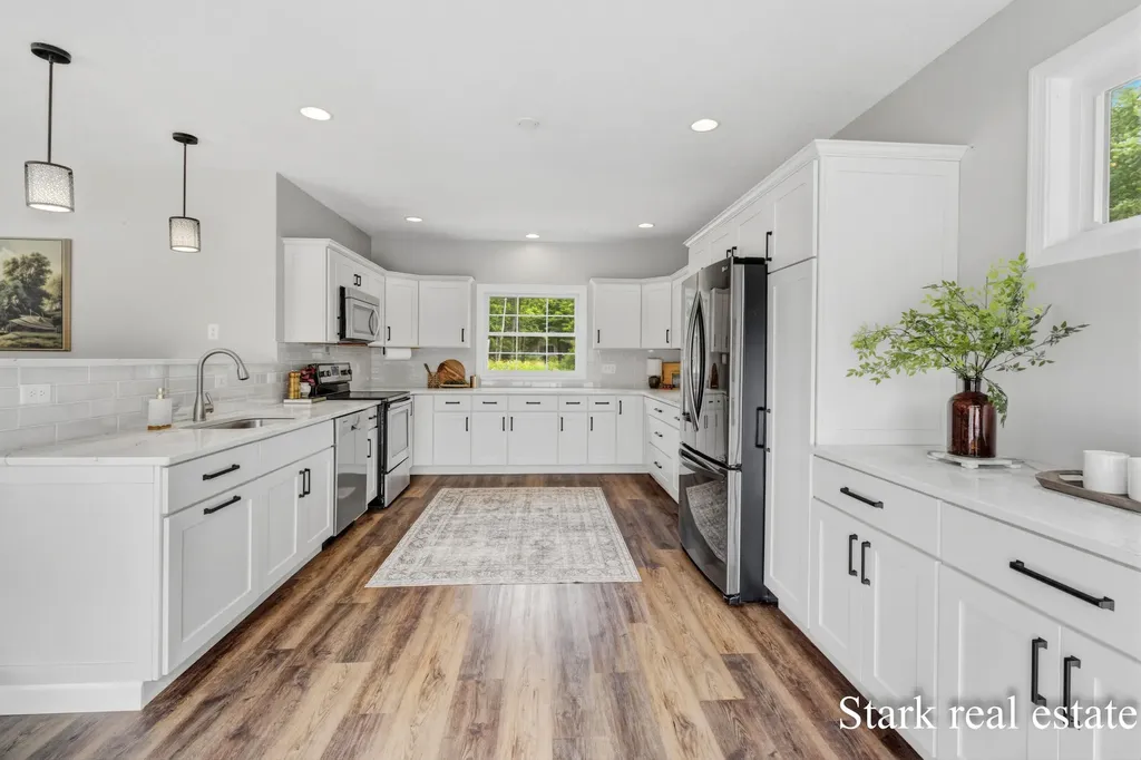 3758 E Sternberg Road Fruitport Charter Township MI 49415