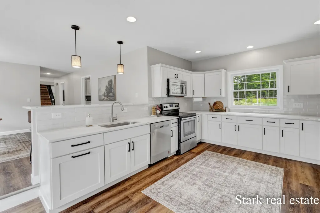 3758 E Sternberg Road Fruitport Charter Township MI 49415