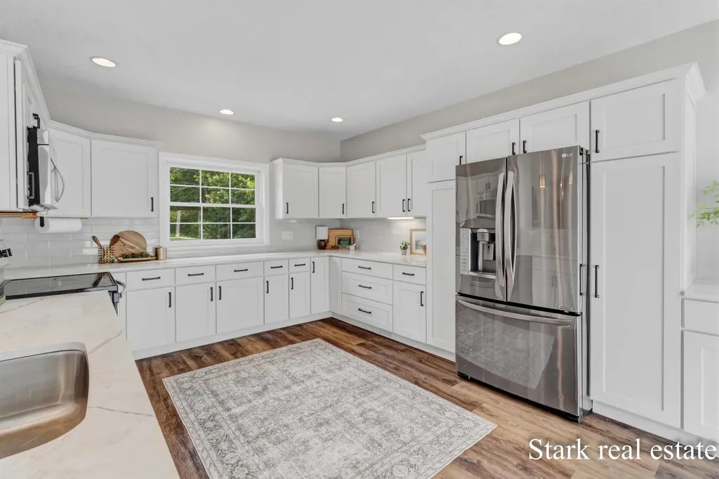 3758 E Sternberg Road Fruitport Charter Township MI 49415