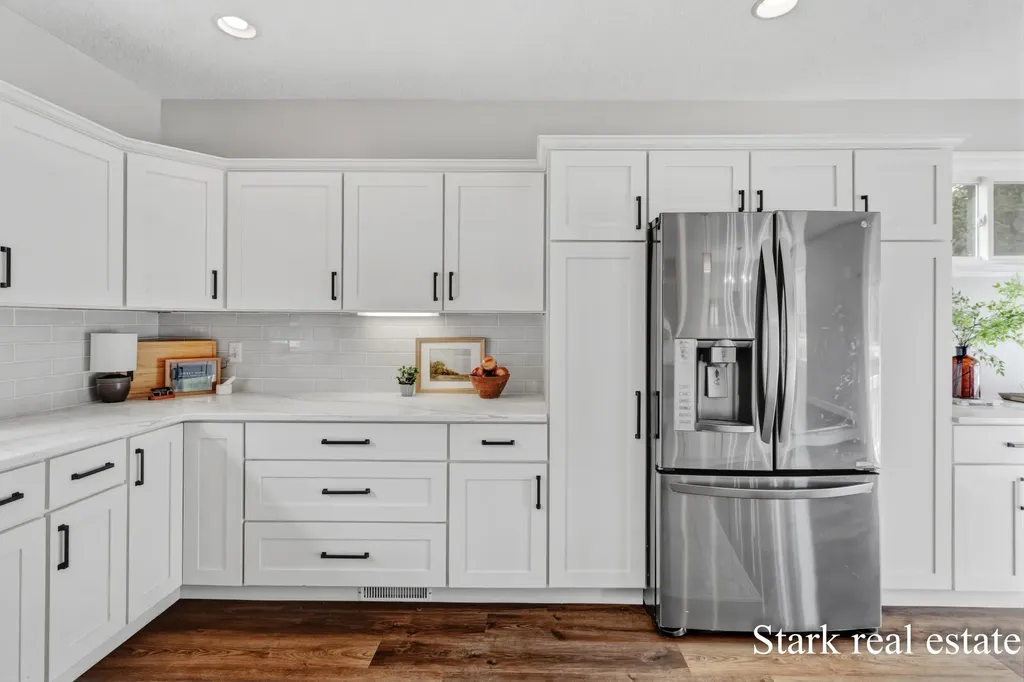 3758 E Sternberg Road Fruitport Charter Township MI 49415