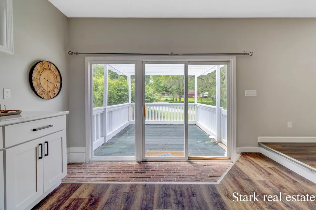 3758 E Sternberg Road Fruitport Charter Township MI 49415