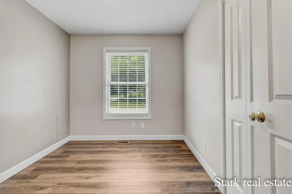 3758 E Sternberg Road Fruitport Charter Township MI 49415
