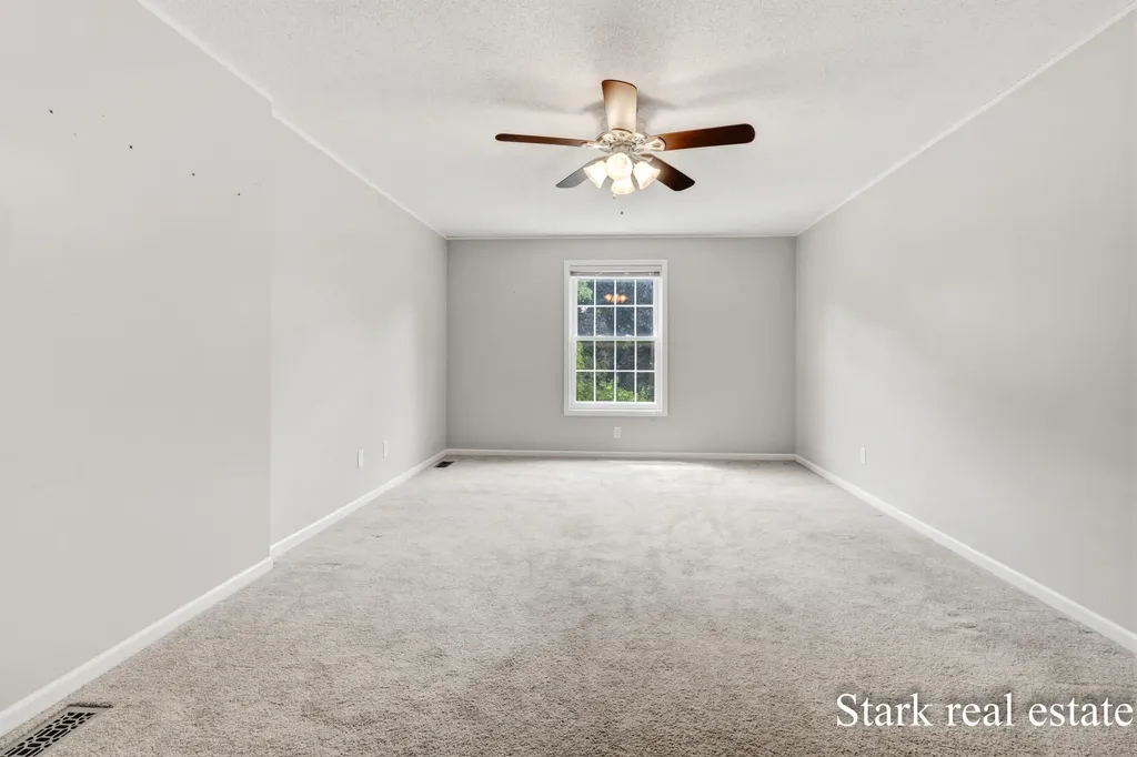3758 E Sternberg Road Fruitport Charter Township MI 49415