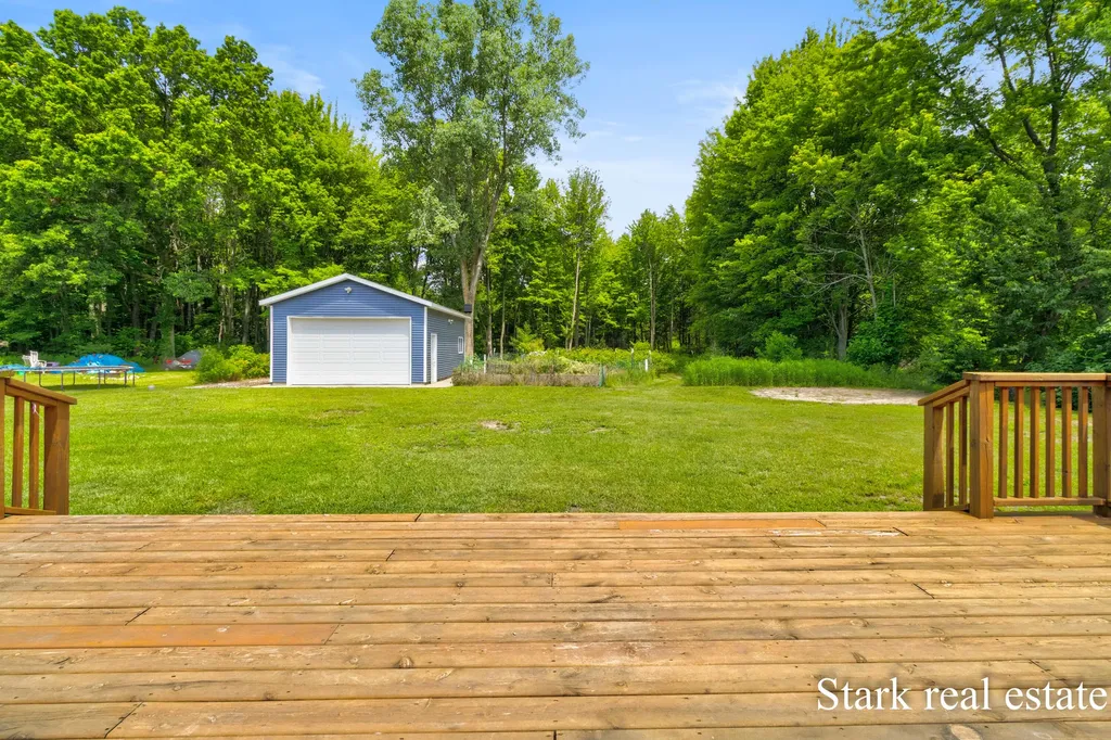 3758 E Sternberg Road Fruitport Charter Township MI 49415