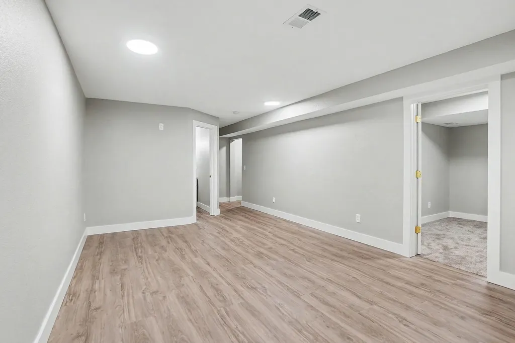 2123 Lakeshore Drive Muskegon City MI 49441