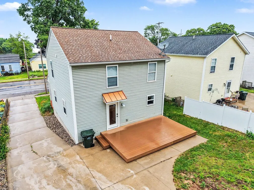 2123 Lakeshore Drive Muskegon City MI 49441