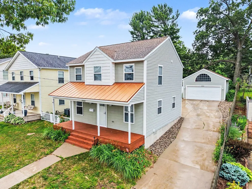 2123 Lakeshore Drive Muskegon City MI 49441