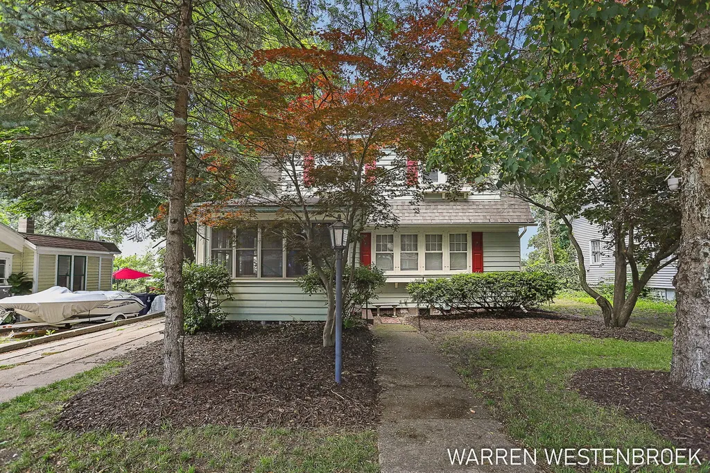 199 W 9th Street Holland City MI 49423