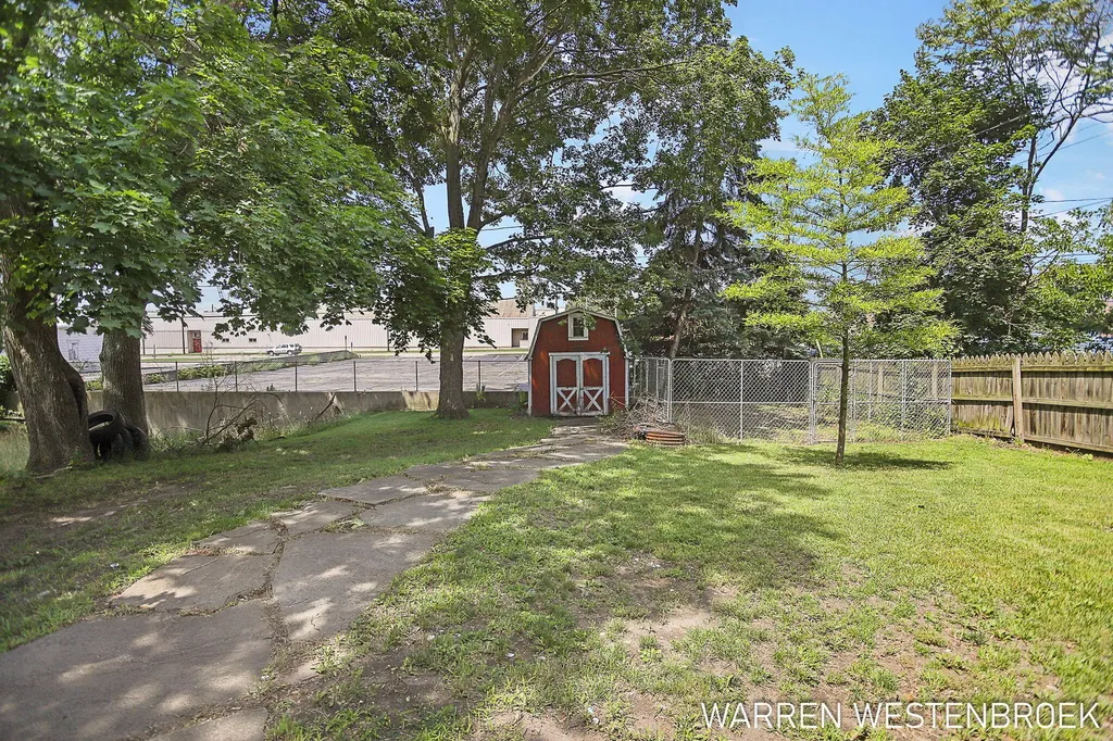 199 W 9th Street Holland City MI 49423