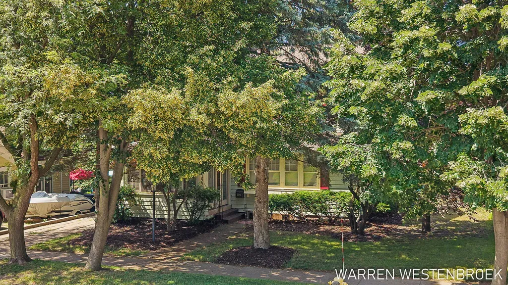 199 W 9th Street Holland City MI 49423