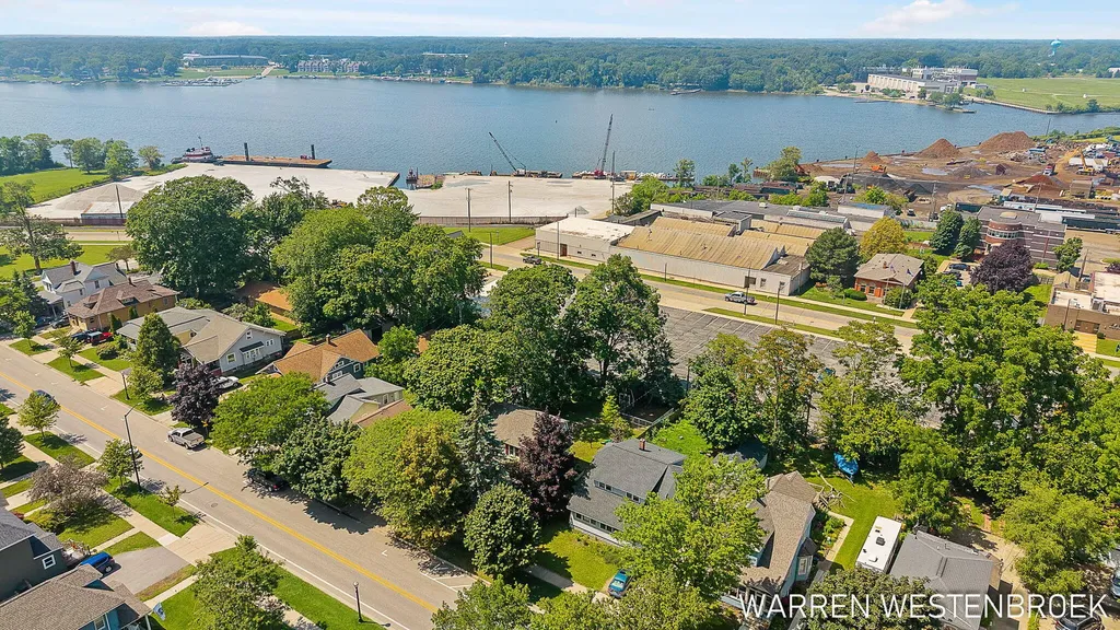 199 W 9th Street Holland City MI 49423