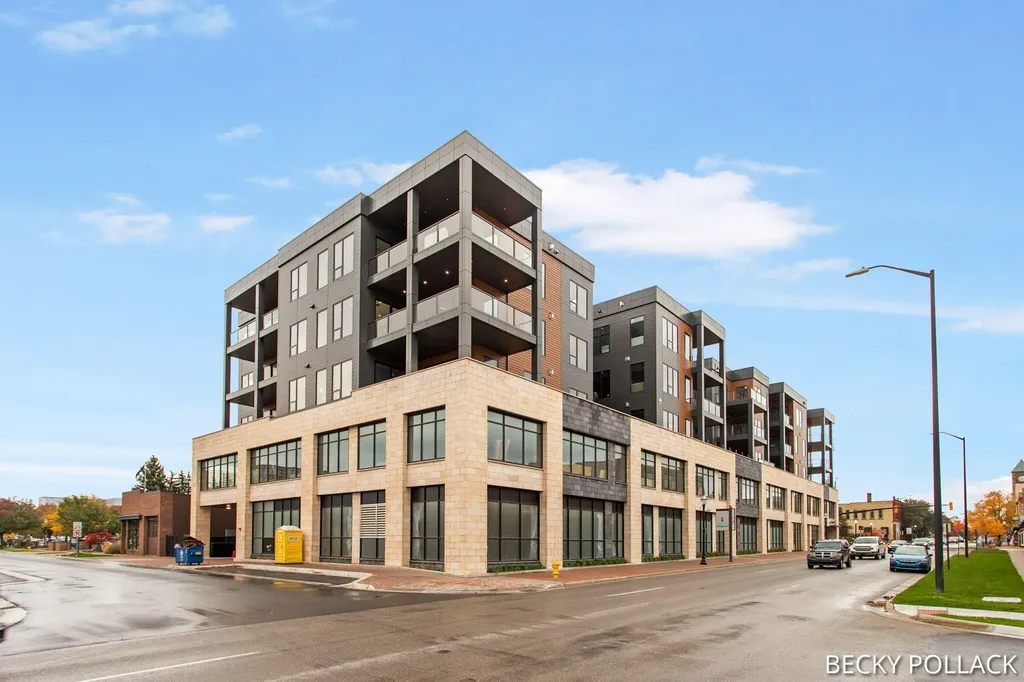159 S River Avenue Holland City MI 49423