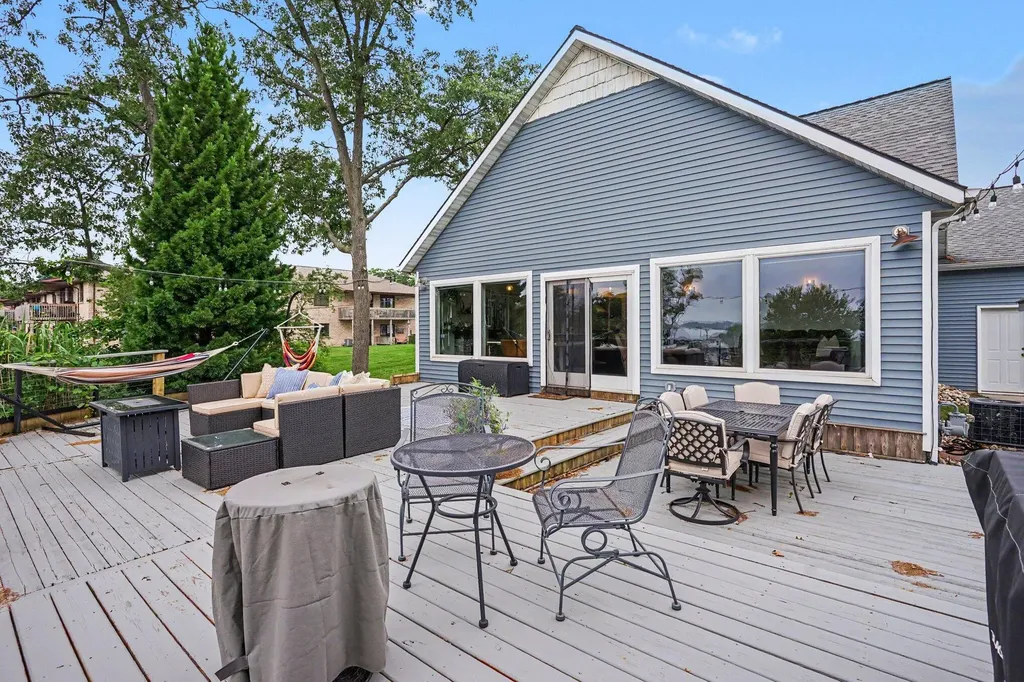 1102 Central Avenue North Muskegon City MI 49445
