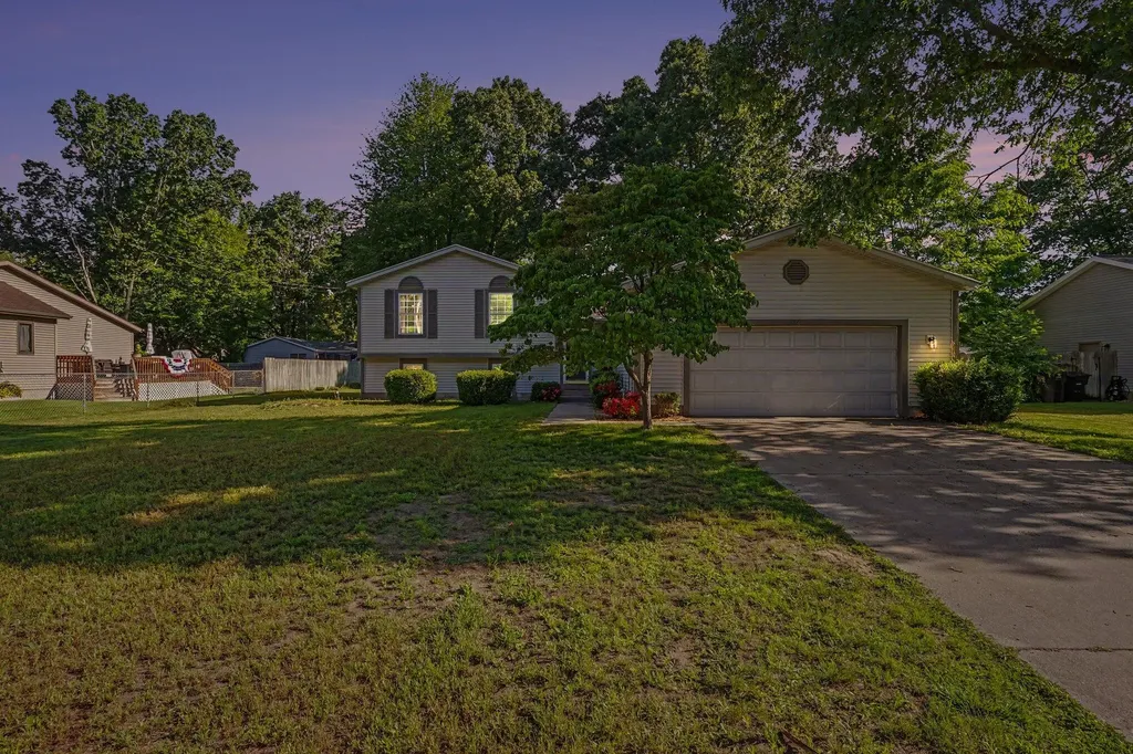 102 Eugene Avenue Norton Shores City MI 49441