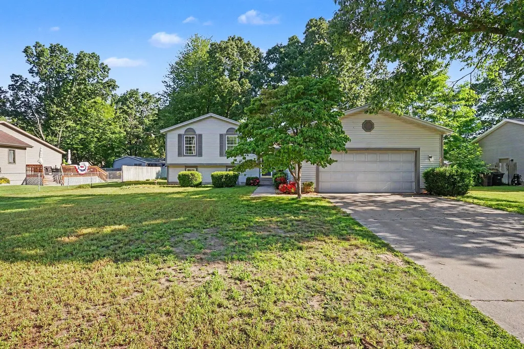 102 Eugene Avenue Norton Shores City MI 49441
