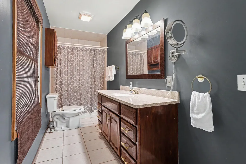 16962 Ransom Street Park Township MI 49424