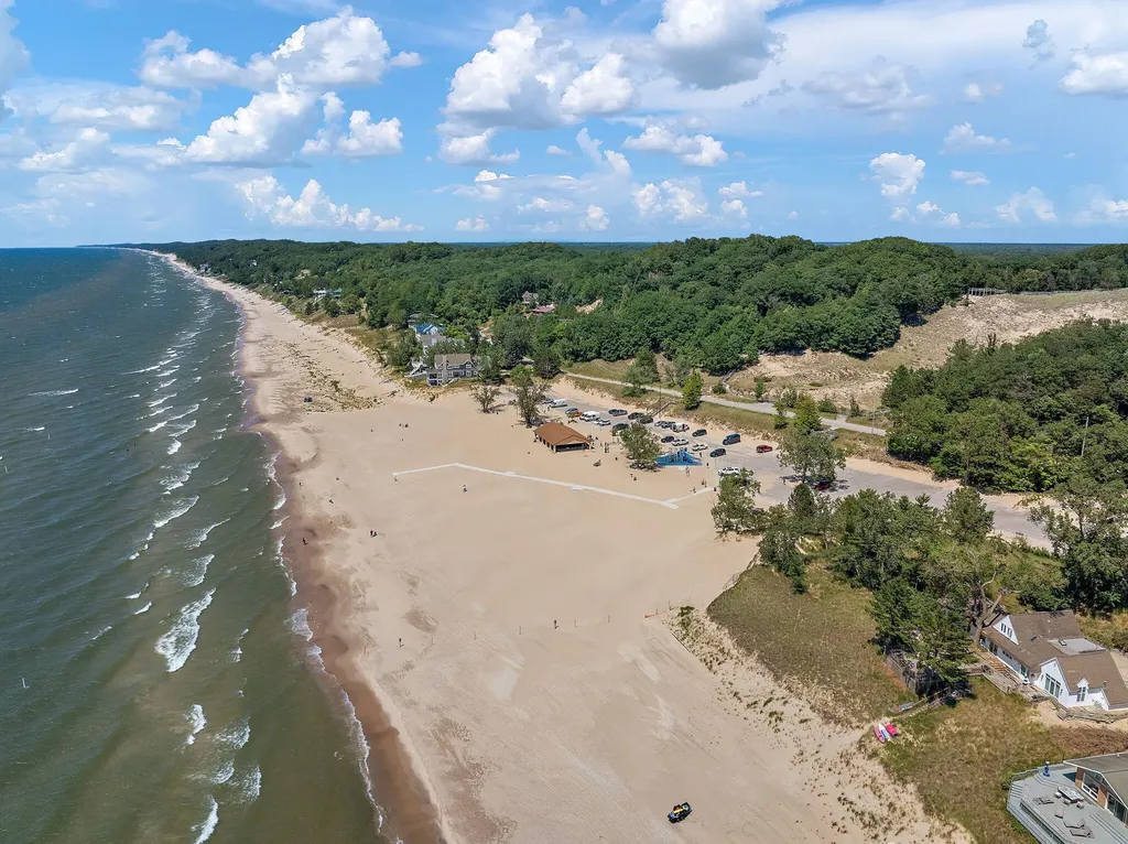 17778 N Shore Estates Road Spring Lake Township MI 49456