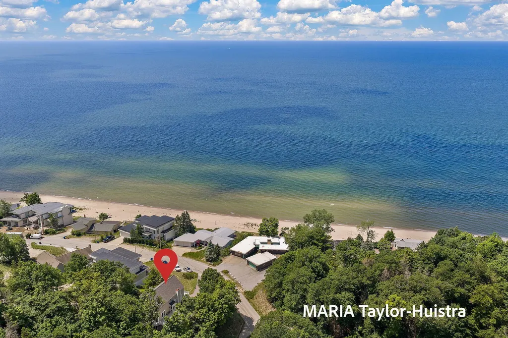 17778 N Shore Estates Road Spring Lake Township MI 49456
