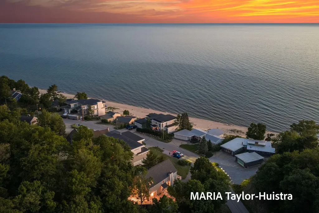 17778 N Shore Estates Road Spring Lake Township MI 49456