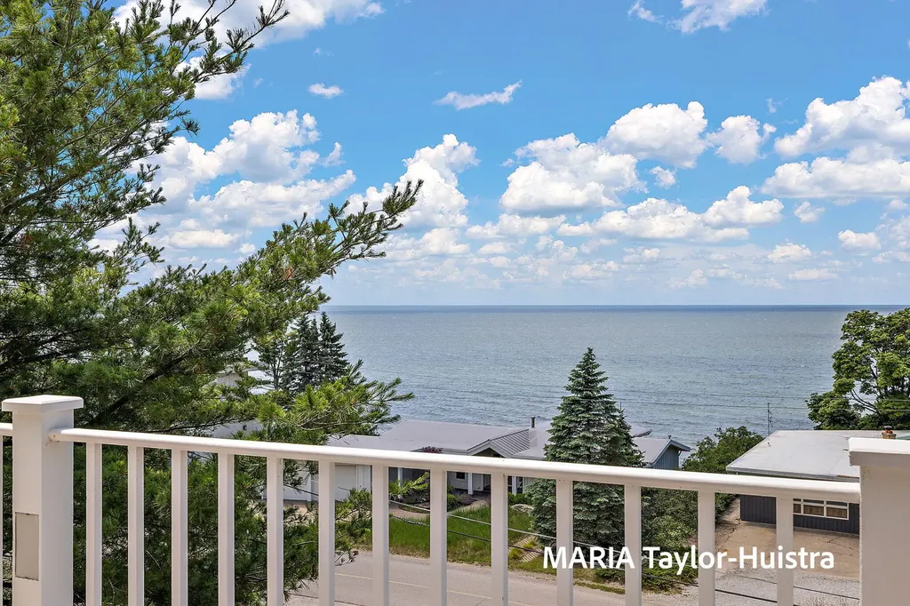 17778 N Shore Estates Road Spring Lake Township MI 49456